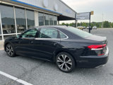 Used 2021 Volkswagen Passat 2.0T SE image 2
