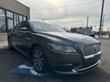 Used 2017 Lincoln Continental Premiere image 3