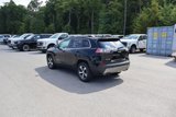 Used 2019 Jeep Cherokee Limited image 4