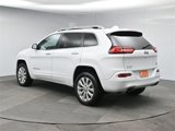Used 2016 Jeep Cherokee Overland image 3