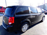 Used 2018 Dodge Grand Caravan SE w/ UConnect Hands-Free Group image 3