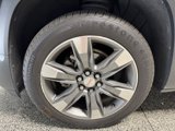 Used 2019 GMC Acadia SLT image 3