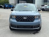 Certified 2025 Ford Maverick XLT image 2