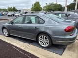 Used 2019 Volkswagen Passat 2.0T Wolfsburg image 2