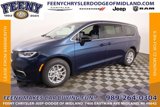 New 2025 Chrysler Pacifica Select image 3
