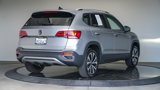 Certified 2024 Volkswagen Taos SE image 5