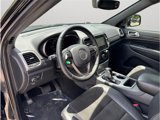 Used 2020 Jeep Grand Cherokee Laredo w/ Laredo X Package image 6