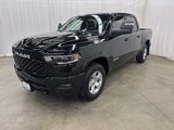 New 2025 RAM 1500 4x4 Crew Cab image 3