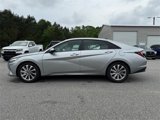 Used 2022 Hyundai Elantra SEL w/ Convenience Package image 2