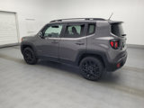 Used 2016 Jeep Renegade Latitude image 3