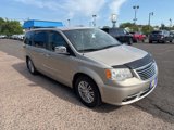 Used 2013 Chrysler Town & Country Touring-L w/ Driver Convenience Group image 4