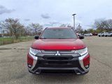 Used 2020 Mitsubishi Outlander LE image 2