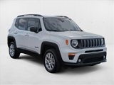 Used 2022 Jeep Renegade Latitude image 3