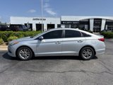 Used 2015 Hyundai Sonata SE w/ Option Group 09 image 2
