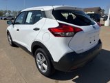 Used 2020 Nissan Kicks S image 5