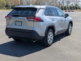 Used 2021 Toyota RAV4 LE image 4