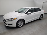 Used 2017 Ford Fusion SE image 2
