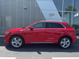 Used 2024 Audi Q3 2.0T Premium w/ Convenience Package image 3