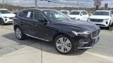 Certified 2022 Volvo XC60 T8 Inscription w/ Advanced Package image 2