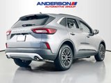 New 2025 Ford Escape SE image 2