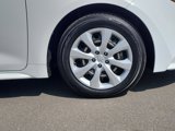 Used 2022 Toyota Corolla LE image 5