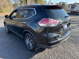 Used 2016 Nissan Rogue SL w/ SL Premium Package image 3