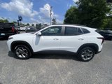 New 2025 Chevrolet Trax LT w/ LT Convenience Package image 2