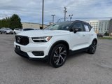 Certified 2022 Volvo XC40 T5 R-Design w/ Climate Package image 3