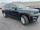 Certified 2023 Jeep Grand Cherokee Limited w/ Luxury Tech Group II image 3