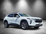 Certified 2024 Chevrolet Trax LT image 2