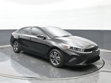 Used 2022 Kia Forte LXS image 2