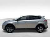 Used 2018 Toyota RAV4 LE image 5