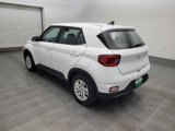 Used 2021 Hyundai Venue SE image 5