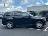 New 2025 Jeep Grand Cherokee Laredo image 2