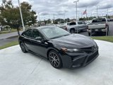 Certified 2022 Toyota Camry SE image 2
