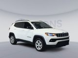 Used 2024 Jeep Compass Latitude image 4
