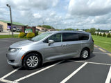 Used 2018 Chrysler Pacifica Touring-L image 3