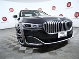 Used 2022 BMW 750i xDrive image 2
