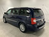 Used 2015 Chrysler Town & Country Touring-L w/ Driver Convenience Group image 3