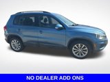 Used 2017 Volkswagen Tiguan S image 2
