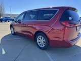 New 2025 Chrysler Pacifica Select w/ Uconnect Theater Family Group image 5