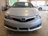 Used 2014 Toyota Camry SE image 2