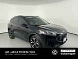 Used 2021 Ford Escape SE w/ SE Sport Appearance Package image 3
