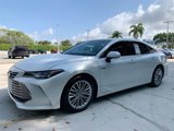 Used 2020 Toyota Avalon Limited image 3