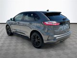 Used 2022 Ford Edge SE w/ Black Appearance Package image 6