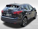 Used 2017 Nissan Rogue Sport SL image 6