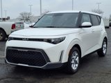 Used 2023 Kia Soul LX w/ LX Technology Package image 2