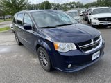 Used 2017 Dodge Grand Caravan SXT w/ Driver Convenience Group image 3