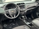 Used 2023 Chevrolet TrailBlazer LT image 2