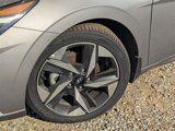 Used 2023 Hyundai Elantra Limited image 2